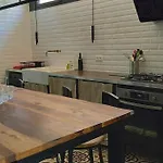 Maison Nadaud Avec Parking Prive Daire *